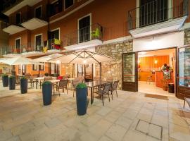 Hotel La Rampa, hotel v destinaci Agnone