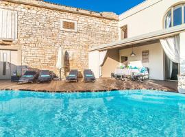 Villa Ulika by Villa Plus, hotel a Kolumbera