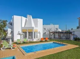 Villa Leonor by Villa Plus