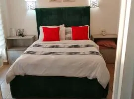 Bed and Breakfast Airport lodge