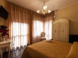 Amy Rooms