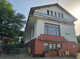 Хижа Младост, hotel in Targovishte