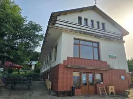 Хижа Младост