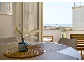 Casa Gorgone, SeaFront Flat!, hotel v destinaci Viareggio