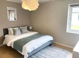 Family apartment located minutes from Ljugarnbeach