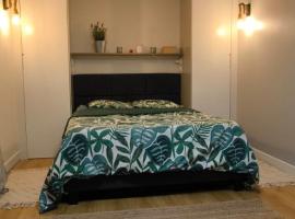 Jolie studio, Hotel in Argenteuil