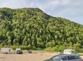 Camping Pentru Rulote, Auto Rulote, Corturi Personale La Barbosu in Lepsa, Vrancea