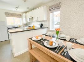 Emerald House -3 Bed - Free Parking, ξενοδοχείο σε Ferrybridge
