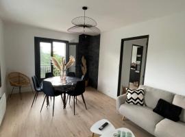 Maison 2 chambres, hotel a Coucouron