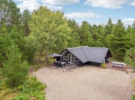 Holiday Home Thulevej Rømø Xi, hotel in Bolilmark