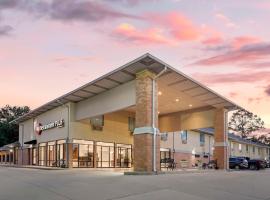 Best Western Plus Two Rivers Hotel & Suites，位于Demopolis的自助式住宿