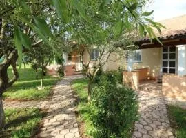 Residence Lorena Bungalow mit Salzwasser-Pool in Porec