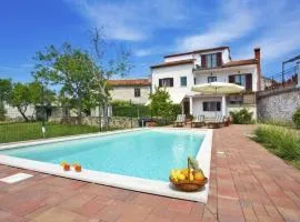 Ferienhaus im Dorf Kujići