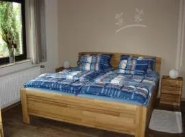 Gemütliche Ferienwohnung in Tettenborn mit Terrasse und Grill