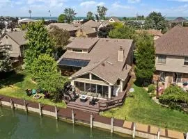 NEW! 4BR I Indoor Pool on the Bay in Boat Town USA