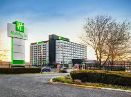 Holiday Inn Newark International Airport、にあるニューアーク・リバティー国際空港 - EWRの周辺ホテル