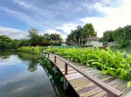 Ruen Maihom Riverside Cottage