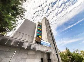Line Plus Hotel