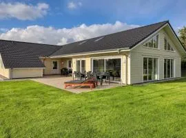 Gorgeous Home In Dagebüll With Kitchen