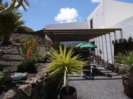 Großes Ferienhaus in Guatiza mit Gemeinsamem Pool