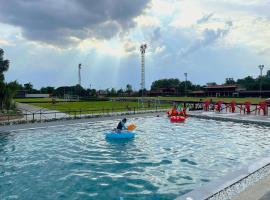 Yaowarate Sport Club and Resort ไร่เยาวเรศ, hotel v destinaci Ban Mae Ho Phra