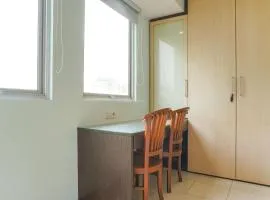 Cozy Living 1BR Maple Park Sunter Apartment By Travelio