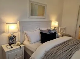 Winemakers Cottage at Treetops Red Hill