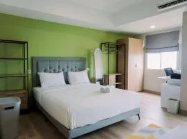 Well Furnished and Cozy Studio Baileys Apartment By Travelio