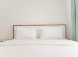 Restful 1BR at Tokyo Riverside PIK 2 Apartment By Travelio, hotel u gradu 'Rawalembang'