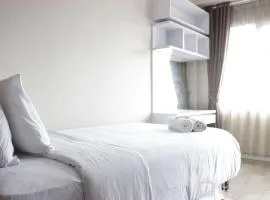 Nice View Studio Apartment at Harvard Jatinangor near IPDN By Travelio