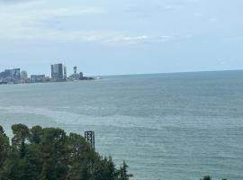 Студия на двоих с потрясающим видом на море, hotel v destinaci Batumi