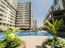 Luxurious & Cozy 2BR Gateway Pasteur Apartment near Exit Toll By Travelio