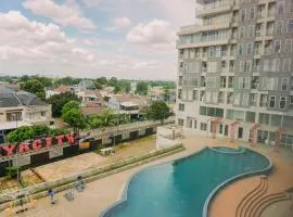 Modern Look and Homey Studio Apartment Amazana Serpong By Travelio