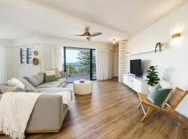 Tranquil Tides Retreat - Coastal Waterfront Escape