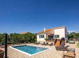 Countryside villa in Polaca with private pool