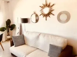 Apartamento con WIFI y piscina cerca del mar