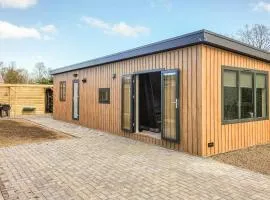 2 Bedroom Cozy Home In Heinkenszand