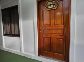 Tortuguero Hill Rooms