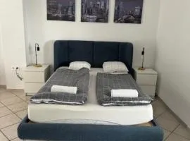 Cozy flat near Tivoli park with free parking