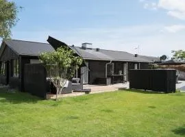 Lovely Home In Slagelse With Wifi