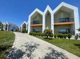 Arena Apartments & Villas Guba