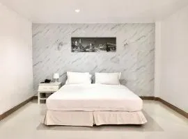Dad D Resort by Lopburi Inn Resort