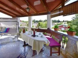Appartement in Savudrija mit Großer Terrasse