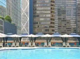 DoubleTree by Hilton Chicago Magnificent Mile