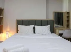 Elegant and Comfy 3BR Daan Mogot City Apartment By Travelio