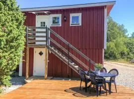 Gorgeous Apartment In Tjurkö