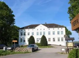 Herrenhaus Blengow App.02