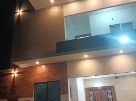 Mani Kasthuri Illam