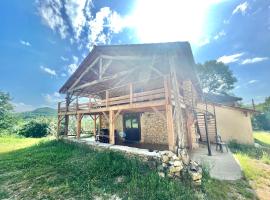 Brasserie des Paloufettes - Gîte classé 3 étoiles, hotel v destinaci Le Mas-dʼAzil