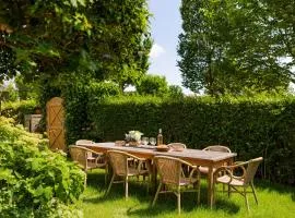 Huswell - Beautiful home for 14 guests , pets are welcome